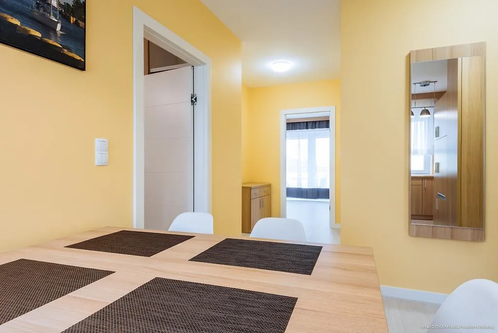 Apartament Posejdon Kolobrzeg 아파트